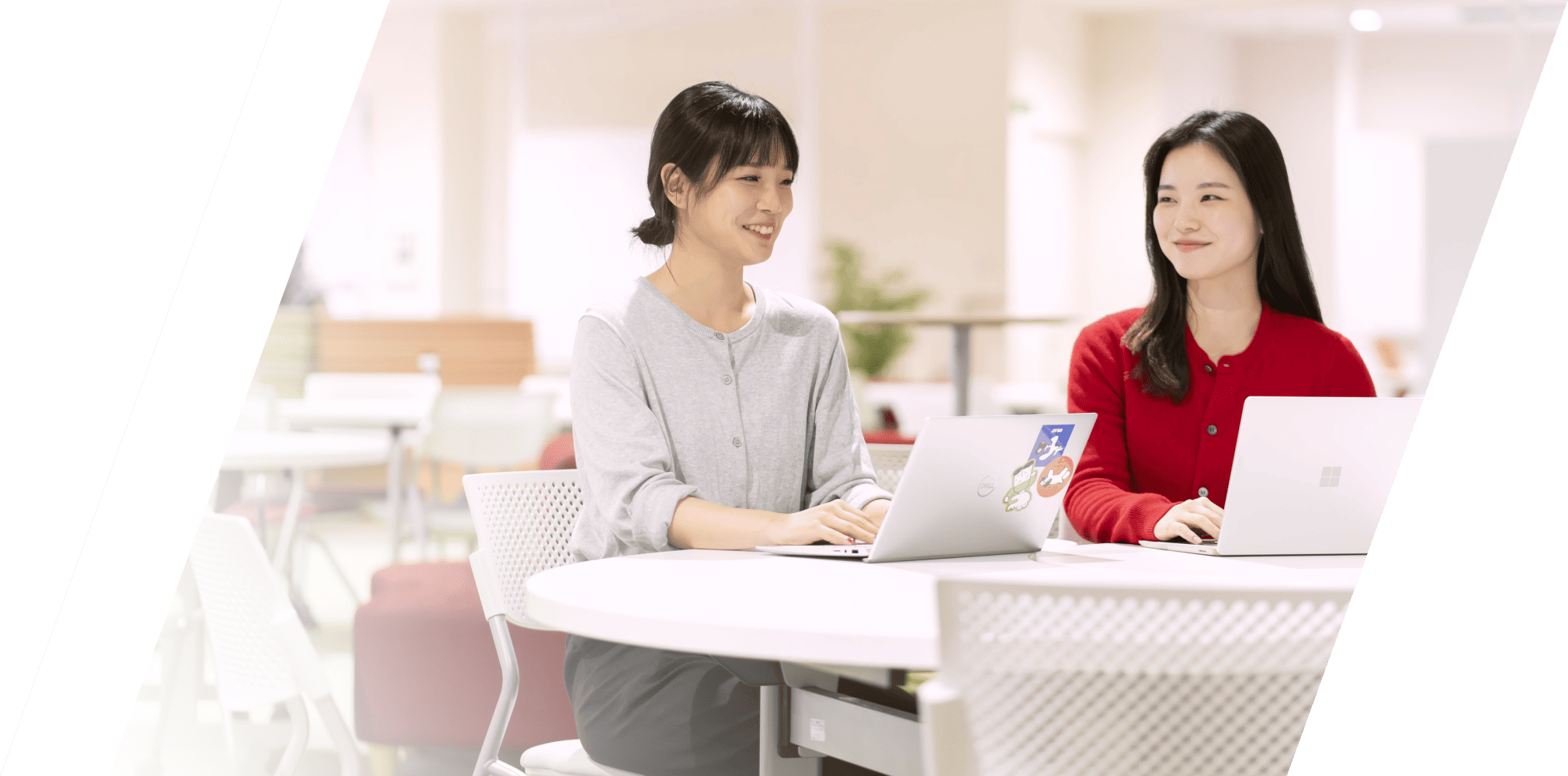 神戸親和大学生