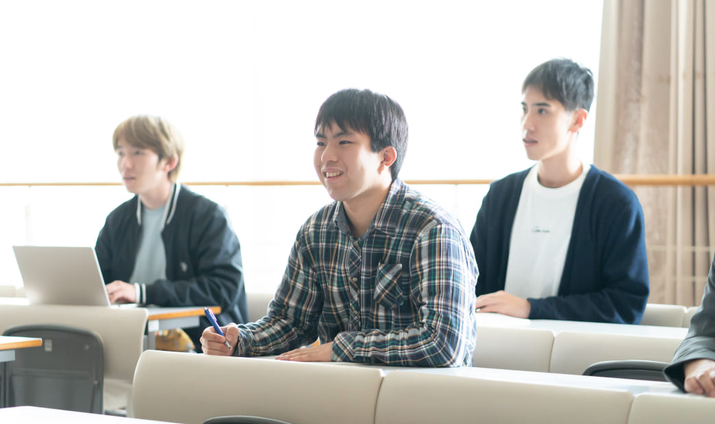 授業を受ける様子